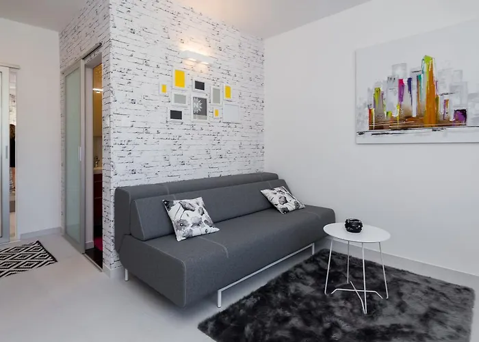 Old City Luxury Iris Apartment Split