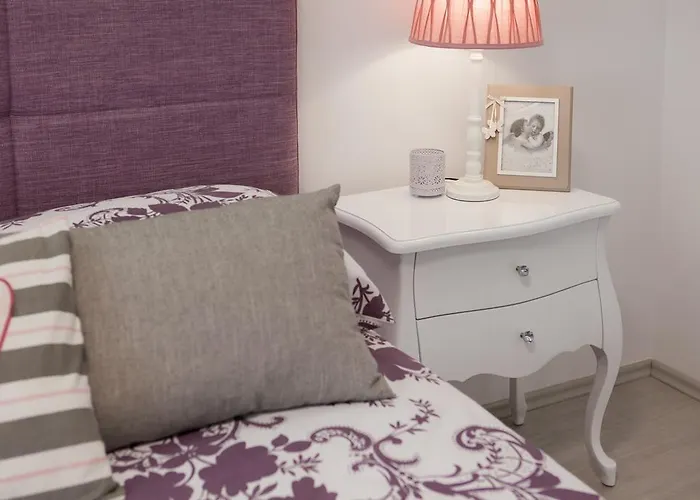 Apartment Old City Luxury Iris